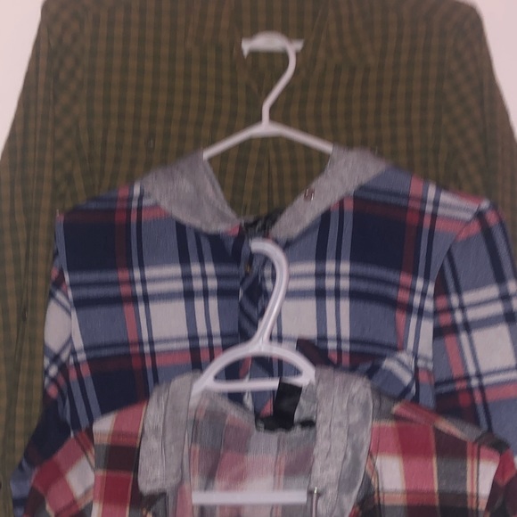 flannel bundle!
1 for 15
2 for 25
3 for 40
size:M - Picture 4 of 4